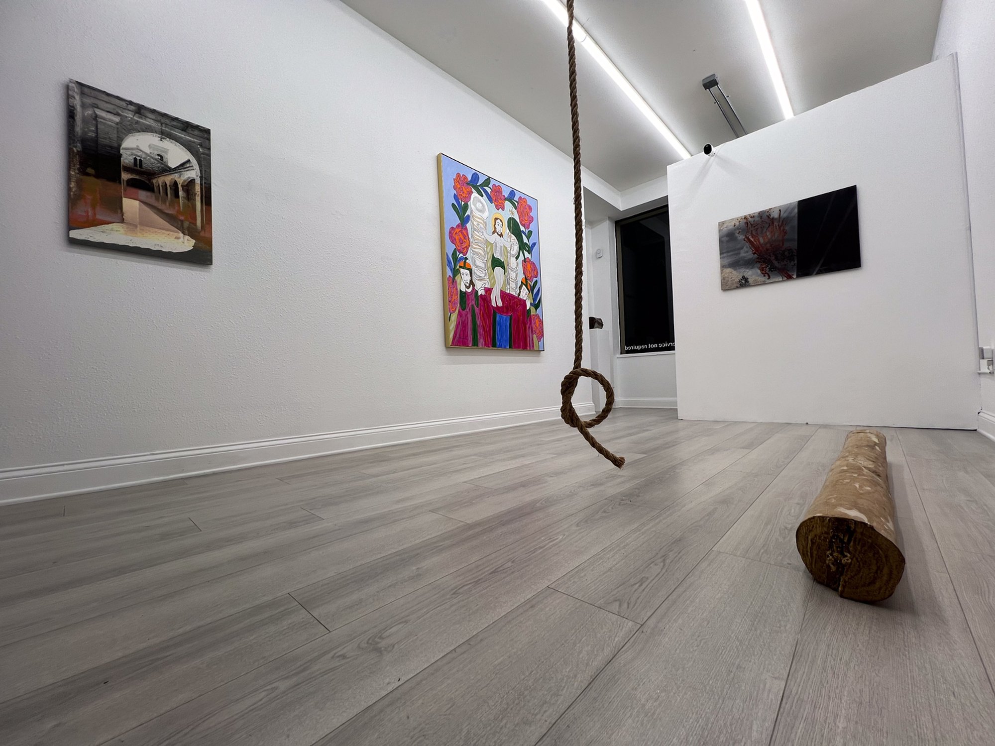 and bear, gallery view with guard and gatekeeper at writings, level of service not required (LOS/NR), La Jolla, 2025